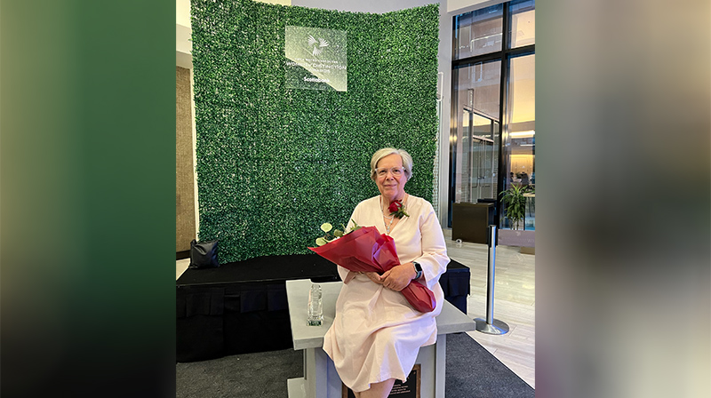 Libby Davies wins 2022 YWCA Women of Distinction Award