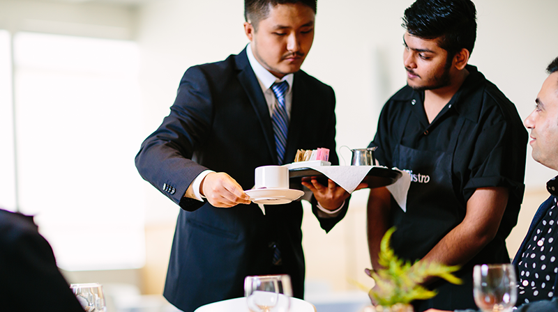 News-hospitality-students-800